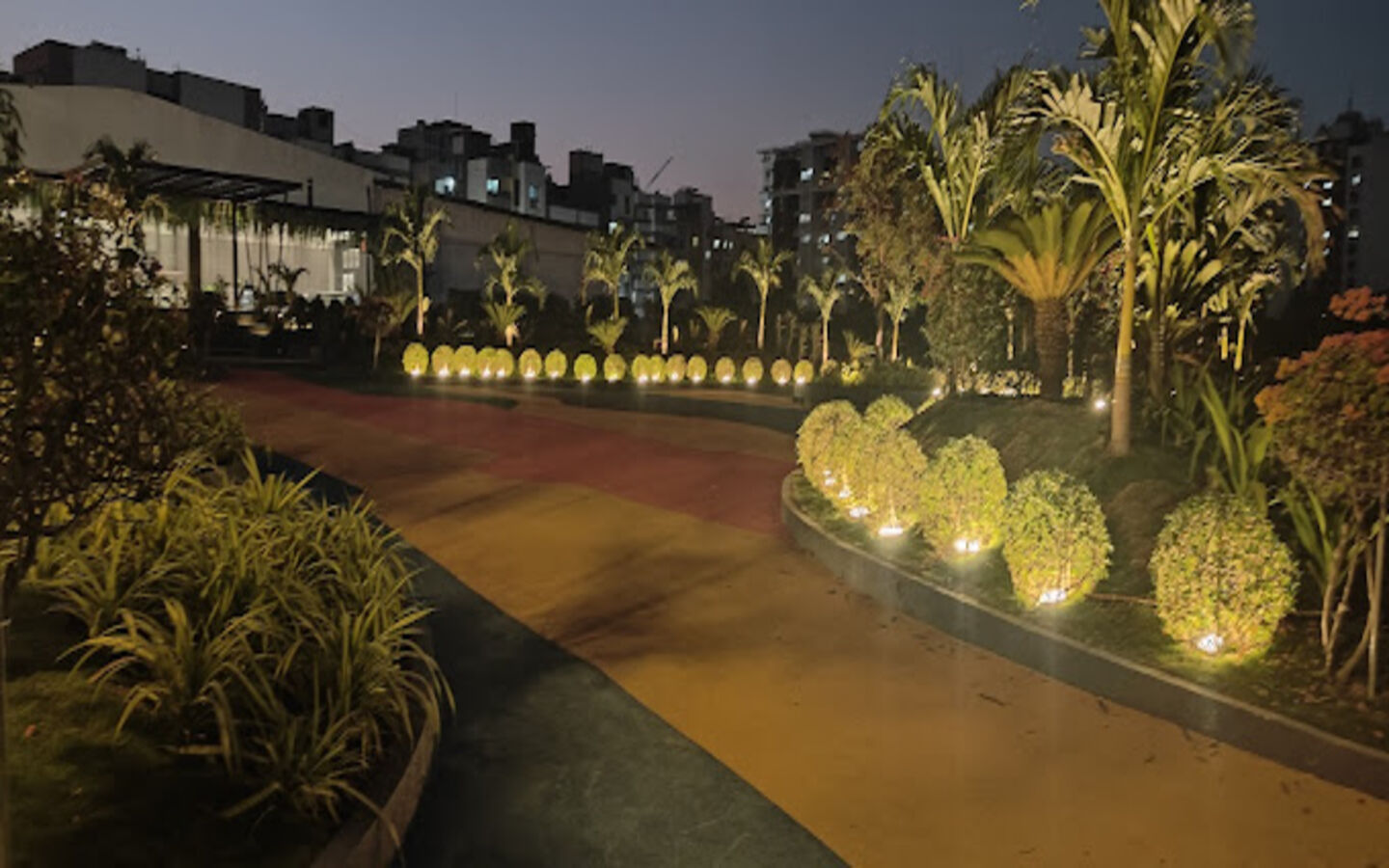 WYCE Exclucity, Park